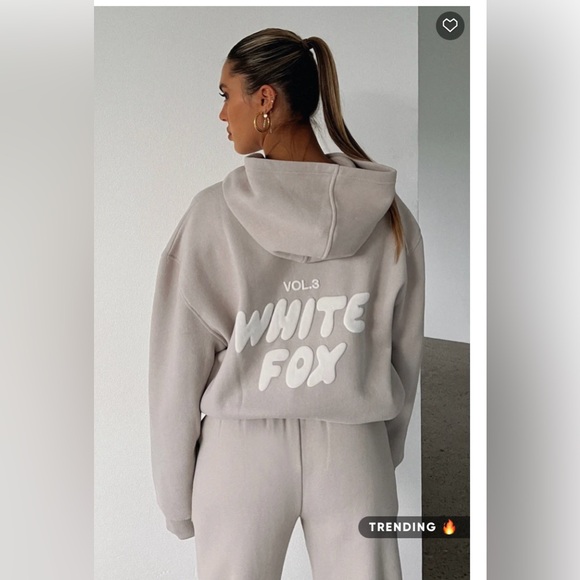 White Fox Hoodie Volume 3 moon M/L - Picture 2 of 9